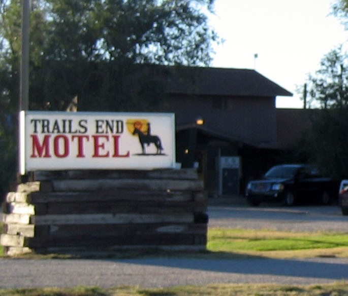 Trails End Motel